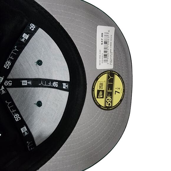 Seinfeld Festivus Velvet 59FIFTY Hat Size 7 1/4 New Era Rare Holiday Edition NWT - Picture 10 of 12